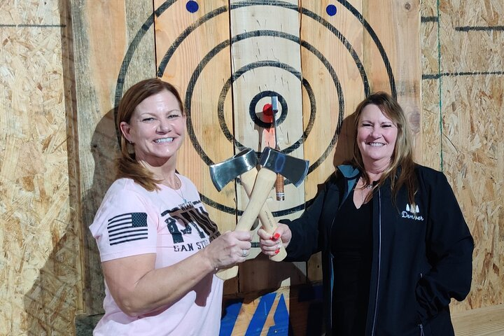 Hatchet Hangout - Axe Throwing Venue